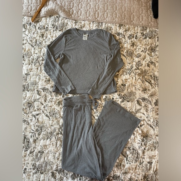 H&M PJs - Picture 3 of 5